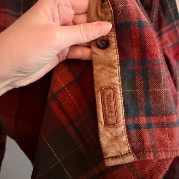 Roots Canada Heritage Plaid Flannel Shirt – Corduroy Elbow Patches – Size Small - Picture 4 of 8